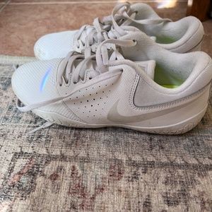 Girls Nike cheer sneaker